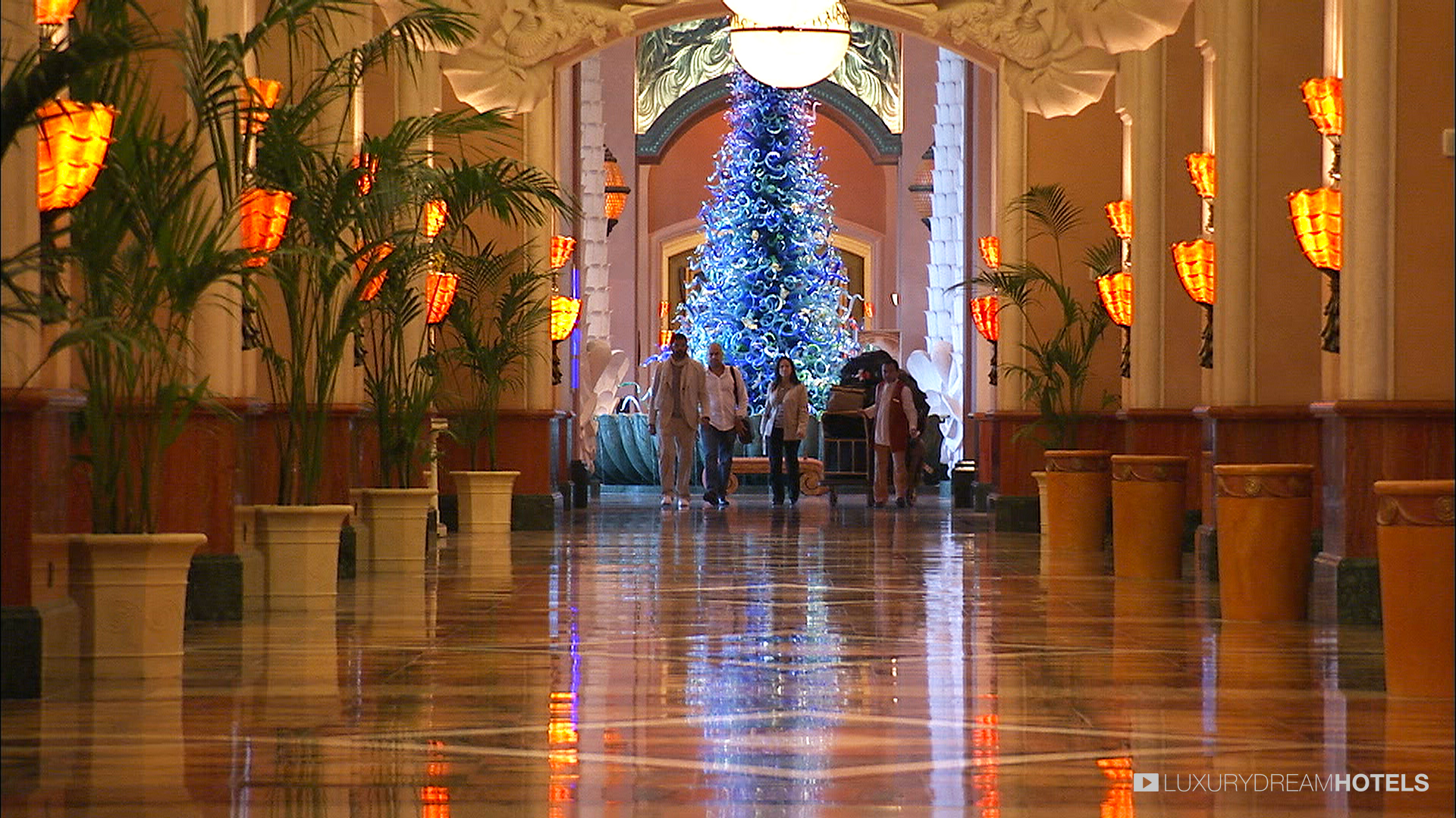 Atlantis Hotel Dubai Aquarium Room
